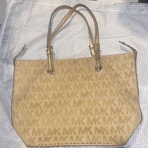 MK bag beige and Gold